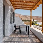 Living Blue Tinos Hotel