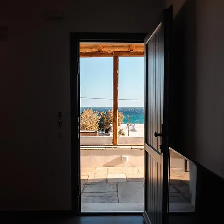 Living Blue Tinos *