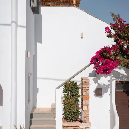 Living Blue Tinos Hotel
