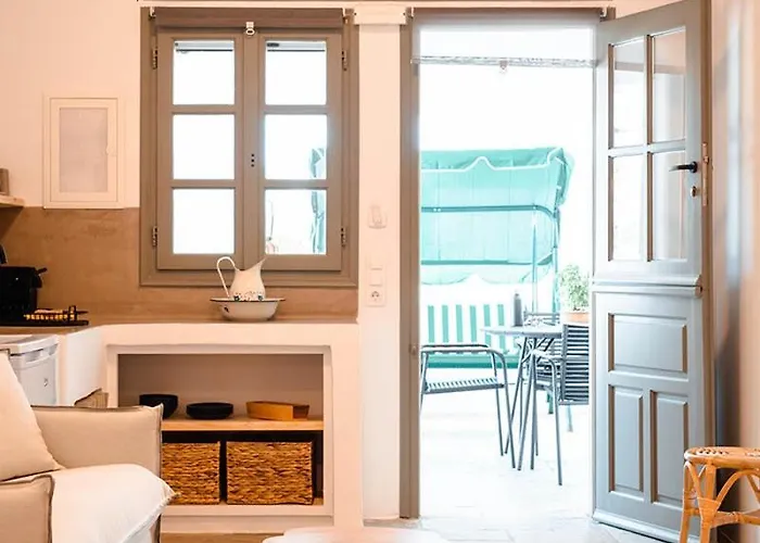 Living Blue Tinos Kardhianí