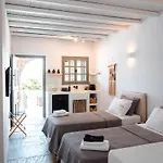 Living Blue Tinos Hotel