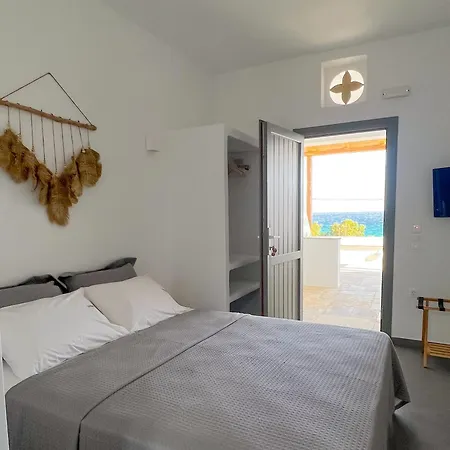 Living Blue Tinos 호텔 Kardhianí