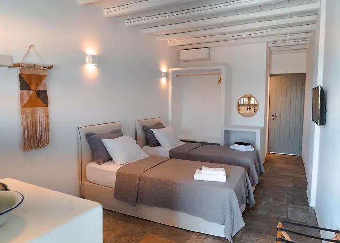 Living Blue Tinos * Kardhianí