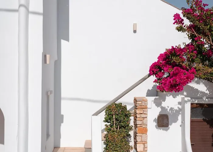 Living Blue Tinos Hotel