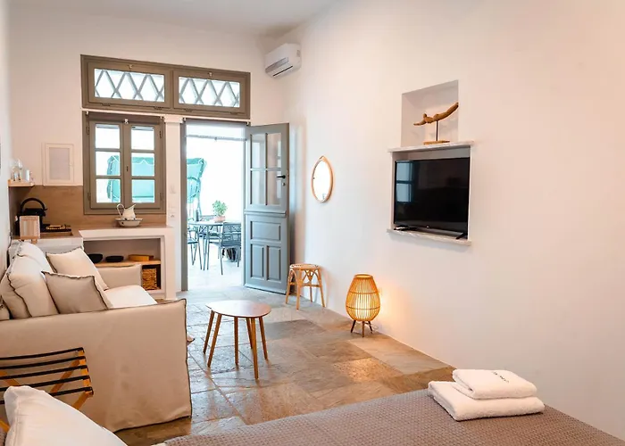 Living Blue Tinos Hotel *